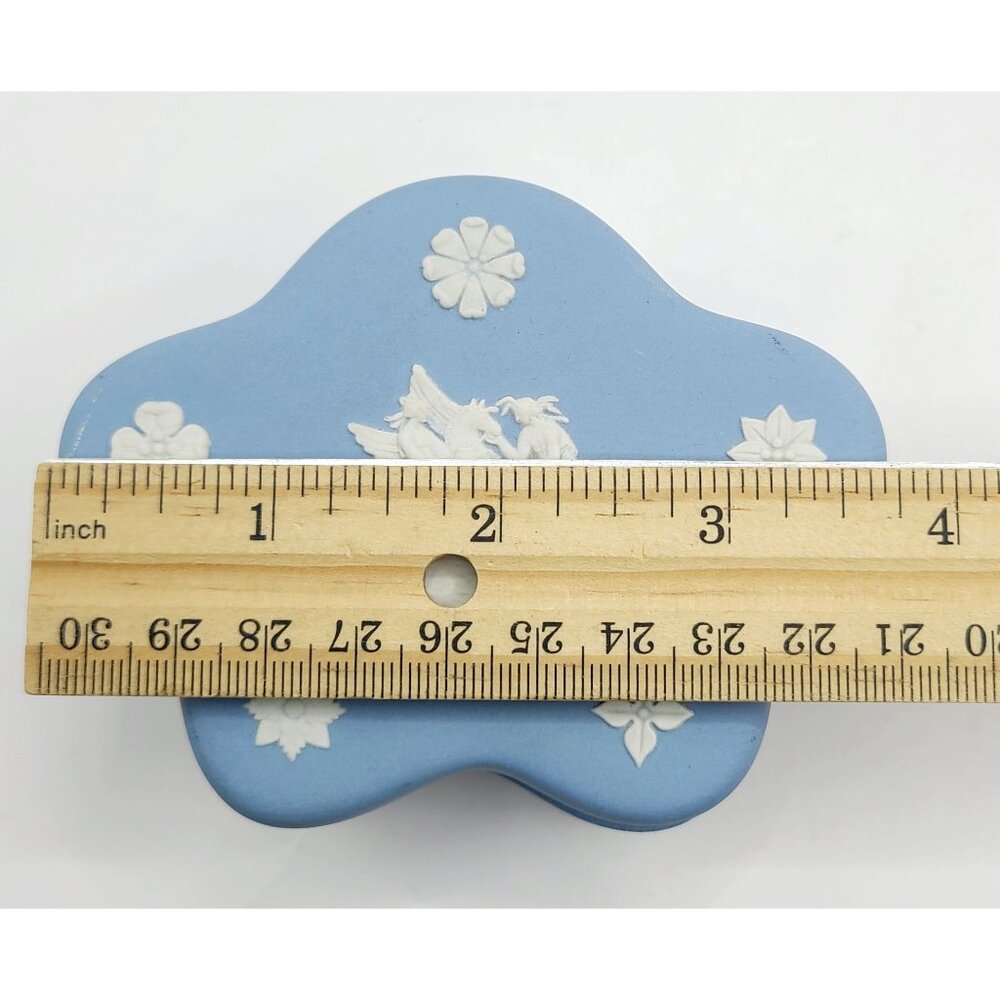 Wedgwood Blue Jasperware Star Vanity Lidded Trinket Box Cameo Bas Relief Pegasus - Picture 10 of 11